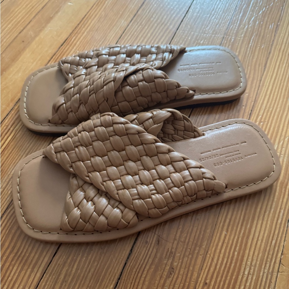 Arket Tan Textured Sandals (size 38/7.5)